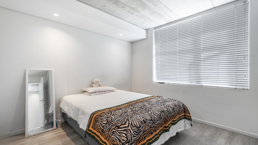 To Let 1 Bedroom Property for Rent in Woodstock Western Cape